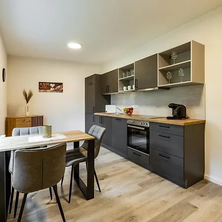 Eifelcomfort Modernes In Zentraler Lage