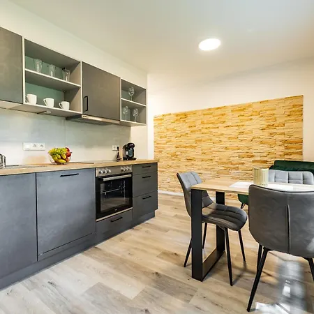 Apartment Eifelcomfort Modernes In Zentraler Lage